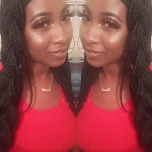 Meet your Posher, Nicole